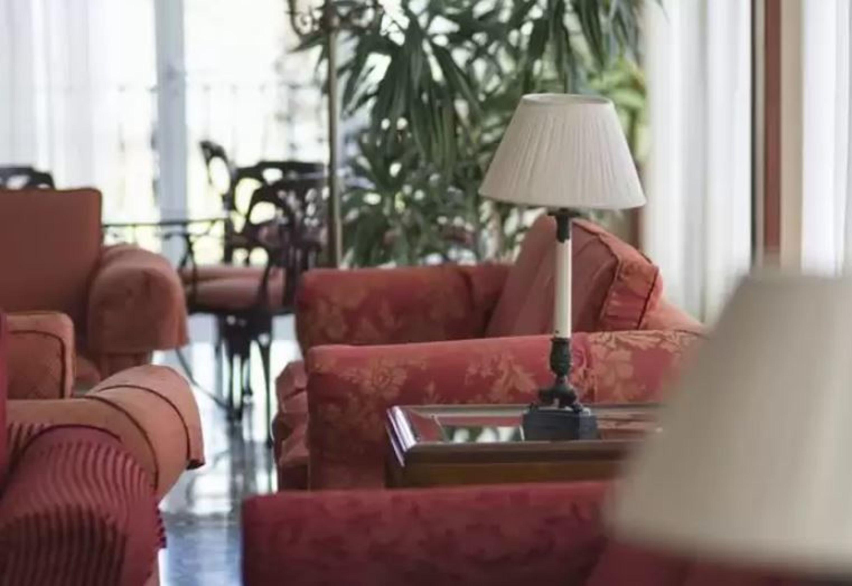 לוס כריסטיאנוס Hotel Reveron Plaza מראה חיצוני תמונה