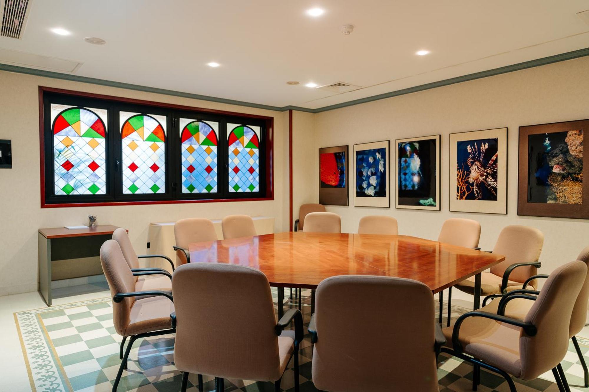 לוס כריסטיאנוס Hotel Reveron Plaza מראה חיצוני תמונה